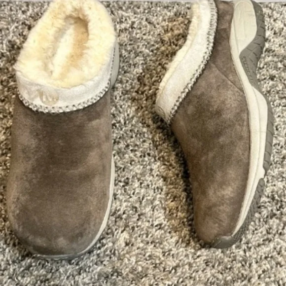 Merrell Women's Clogs Brown Suede size 9 - Picture 9 of 9